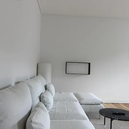 Great And Spacious 1-bed W
